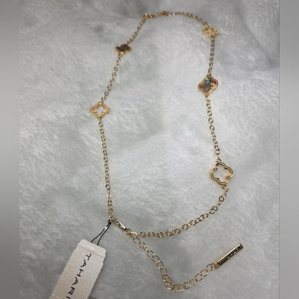 T Tahari Elegant Gold Flower Necklace 24